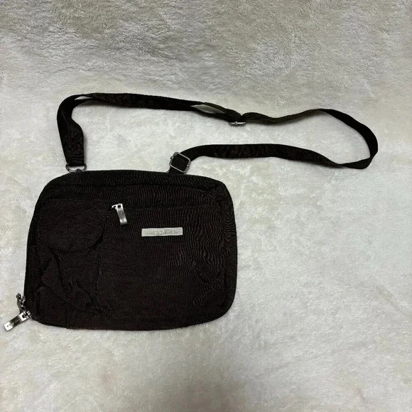 Baggallini Brown Crossbody Bag Adjustable Straps Red Interior Pockets - Picture 1 of 10